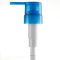 Pompe cosmétique en plastique bleue adaptée aux besoins du client de lotion pour la bouteille 33mm